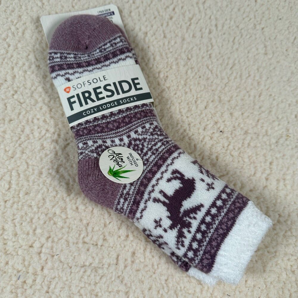 Sof sole Women's 1 Pair Fireside Moose Crew Socks w/aloe vera shoe size 5-10